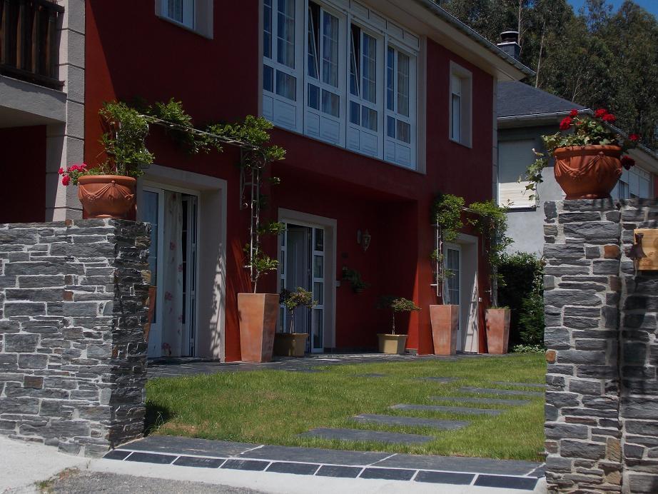 Apartamentos Guidan Ribadeo Exterior photo