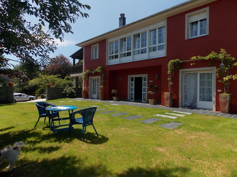 Apartamentos Guidan Ribadeo Exterior photo