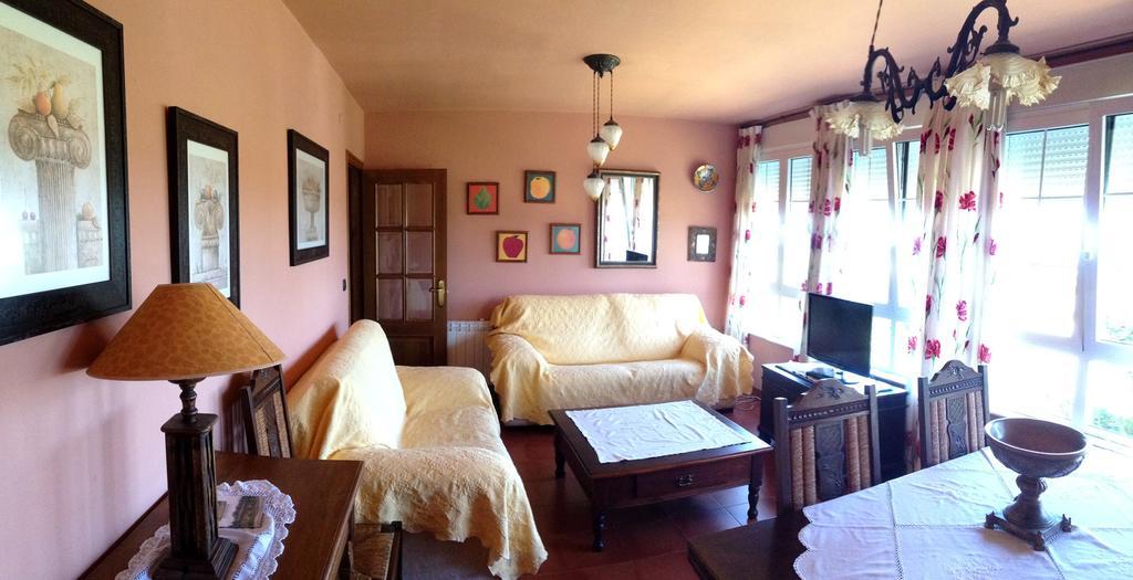 Apartamentos Guidan Ribadeo Exterior photo