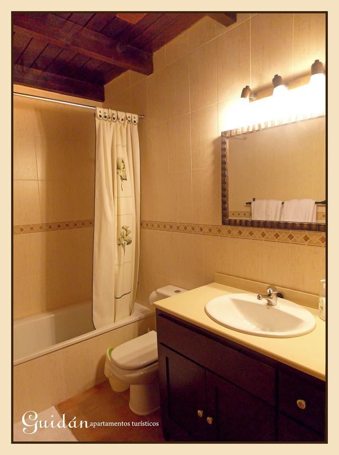 Apartamentos Guidan Ribadeo Exterior photo